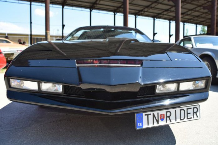 Ilustračný obrázok k článku KURIOZITA DŇA: Hovoriace auto ako od Davida Hasselhofa priamo v Trnave