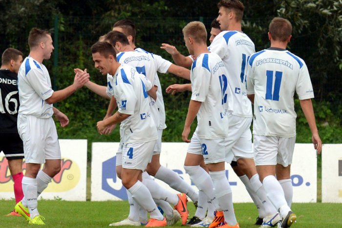 Ilustračný obrázok k článku Lokomotíva Košice valcuje: Zo šatne počuť pokriky titulu, je tu však jeden problém!