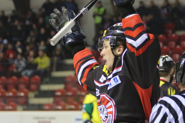 Ilustračný obrázok k článku Predĺženie spolupráce s bystrickým odchovancom: S baranmi zostáva aj Matoušek!