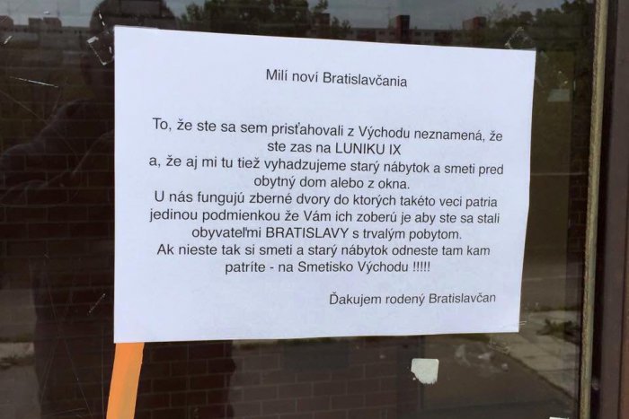 Ilustračný obrázok k článku Nenávistný odkaz "rodeného Bratislavčana" susedom: Nemýľte si Bratislavu s Luníkom IX!