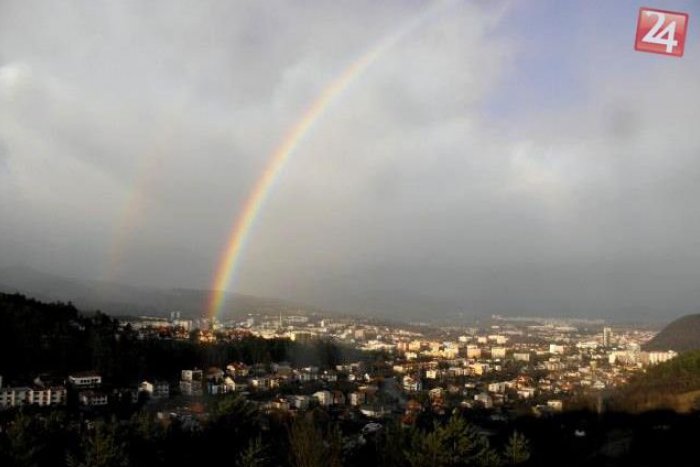 Ilustračný obrázok k článku Stráviť víkend s knihou doma či v posteli? V uliciach Bystrice to cez voľné dni bude žiť