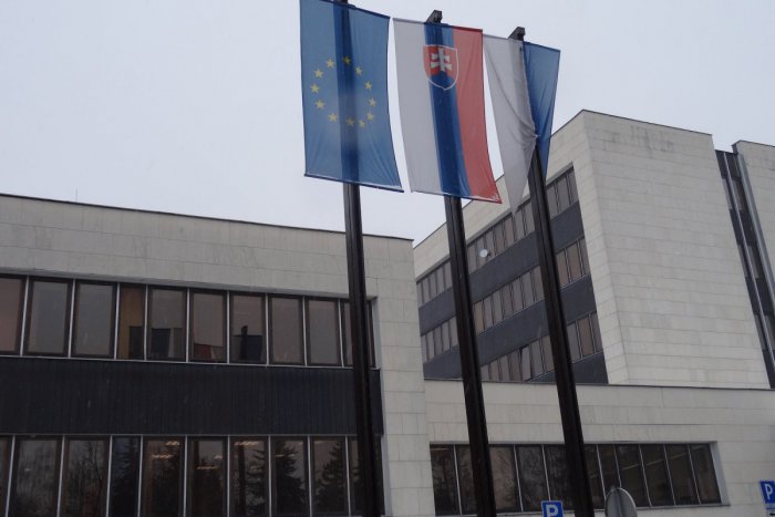 Ilustračný obrázok k článku Zrekonštruovaný mestský úrad: Kedy ho odovzdajú do užívania?