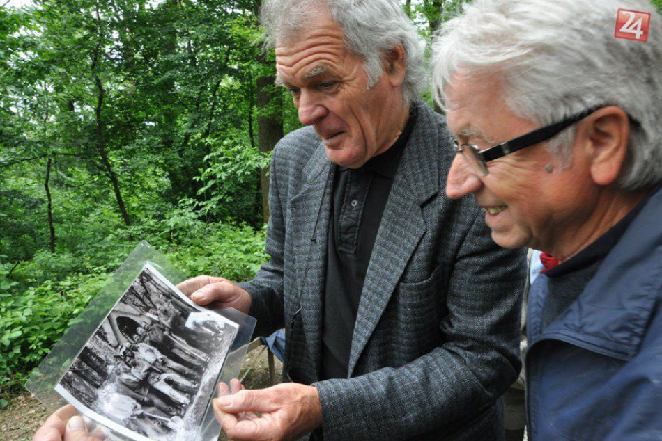 Ilustračný obrázok k článku Prvé fotky priamo z miesta: Kaplnka na Hrádku sa teší z novej podoby, zamieril k nej dav ľudí