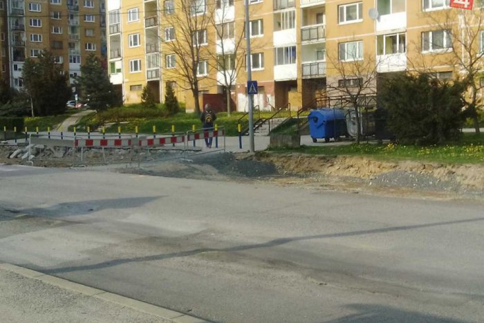 Ilustračný obrázok k článku Policajti posilňujú hliadky na Ťahanovciach: Sú za tým tieto dve napadnutia žien!