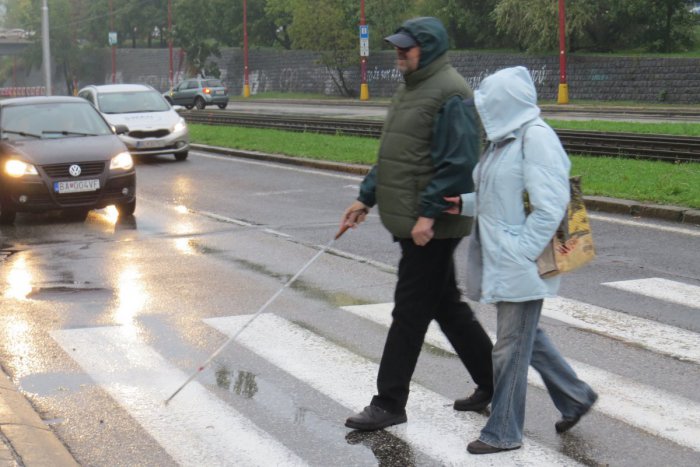 Ilustračný obrázok k článku Bratislavské pasce: Ako sa žije nevidiacim v meste?