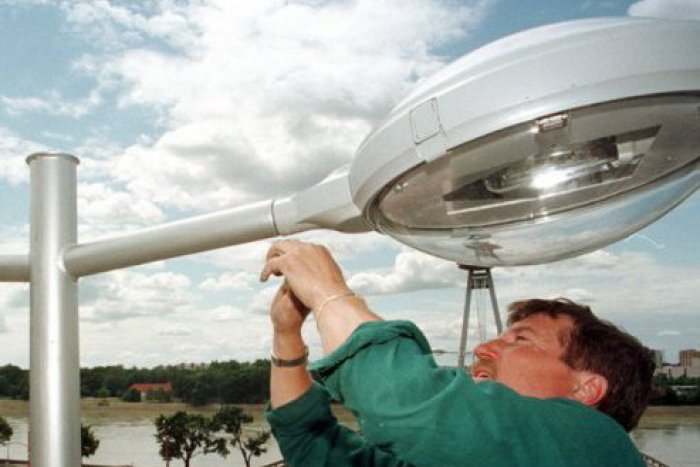 Ilustračný obrázok k článku Ponuky k súťaži na prevádzkovateľa osvetlenia sa otvoria až v auguste