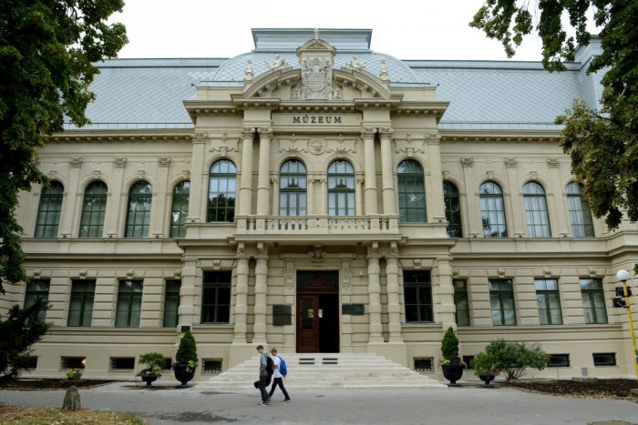 Ilustračný obrázok k článku Noc múzeí a galérií v Košiciach: Otvorených bude 30 výstav, čo sa bude diať na Hlavnej?