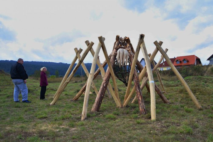 Ilustračný obrázok k článku Keď sa merať cestu rozhodne oplatí: 3 dediny neďaleko Spišskej, ktoré dostanú aj vás