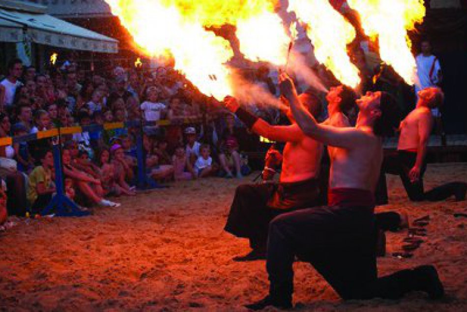 Ilustračný obrázok k článku III. ročník Stredovekých dní v Hlohovci sa blíži: Pribudne hneď niekoľko noviniek!