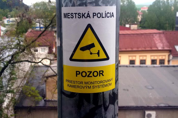 Ilustračný obrázok k článku Ružomberská radnica zvyšuje bezpečnosť, kúpila špičkové kamery