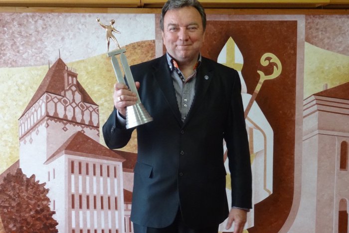 Ilustračný obrázok k článku Ocenenie, ktoré sa len tak nevidí: Liptovský Mikuláš je novým držiteľom ceny Oskara!