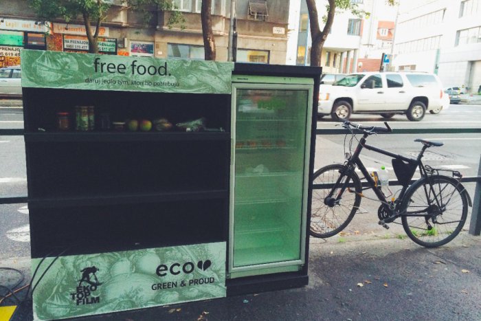 Ilustračný obrázok k článku Bratislava bude mať chladničky na ulici. Plné jedla a pre každého