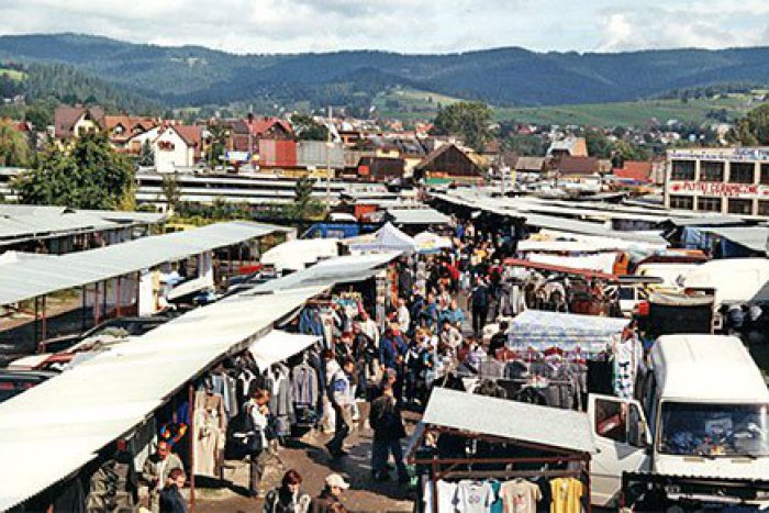 Ilustračný obrázok k článku Na nákupy do Noweho Targu po novom: Zabudnite na starú tržnicu