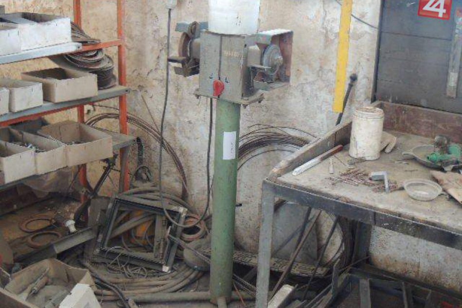 Ilustračný obrázok k článku Mladíci (19, 22) si zobrali na mušku cudziu dielňu: Žilinskí policajti, palec HORE!