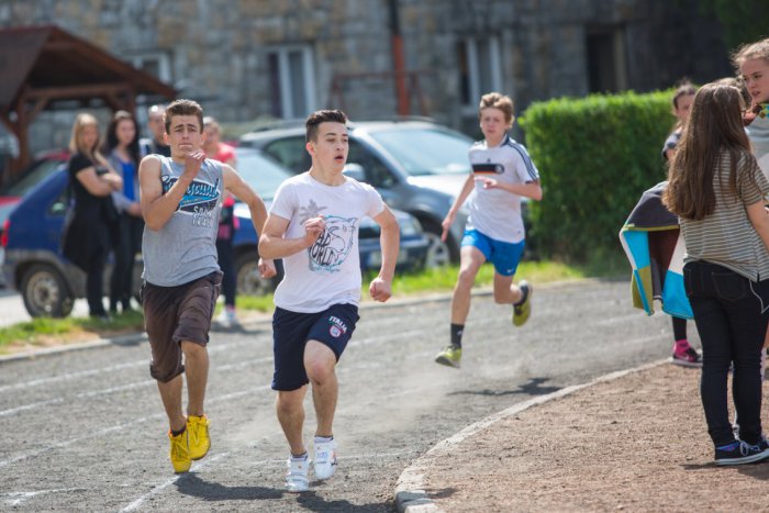 Ilustračný obrázok k článku Súboj najlepších atlétov v okrese: Ktorá škola získala najviac ocenení?