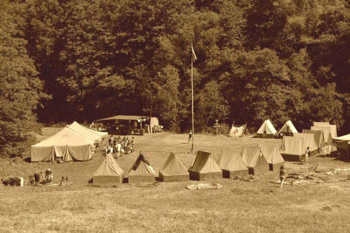 Ilustračný obrázok k článku Profesorka bystrického gymnázia ukázala guráž. Pred 100 rokmi založila prvý dievčenský skautský oddiel