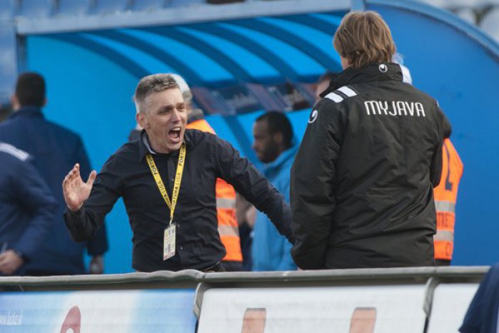 Ilustračný obrázok k článku MFK Ružomberok rokuje s trénerom Hrnčárom, ktorý skončil v Myjave