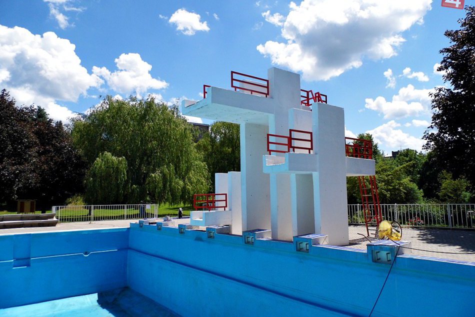 Ilustračný obrázok k článku Rožňavské kúpalisko finišuje s prípravami na sezónu: Poznáme termín otvorenia aj cenu vstupného!