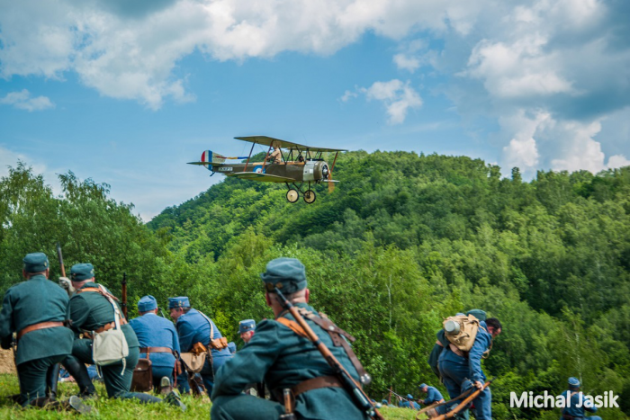 Ilustračný obrázok k článku Do našich končín sa vrátila Veľká vojna: 20 pozoruhodných záberov, ktoré treba vidieť a zamyslieť sa