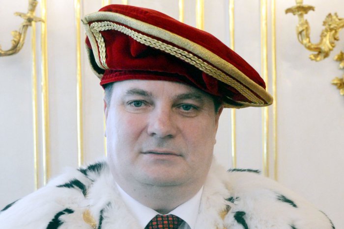 Ilustračný obrázok k článku Koronavírus: Nové opatrenia na zvolenskej univerzite: Rektor zriadil pracovnú komisiu