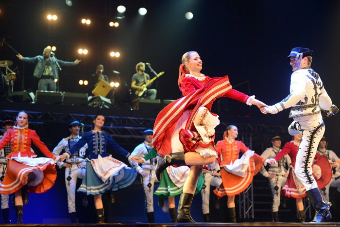 Ilustračný obrázok k článku Lúčnica sa pripravuje na sériu veľkých vystúpení v zahraničí