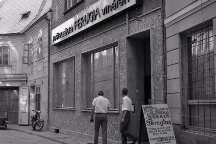 Ilustračný obrázok k článku V bratislavských viechach sa žilo veselo a družne