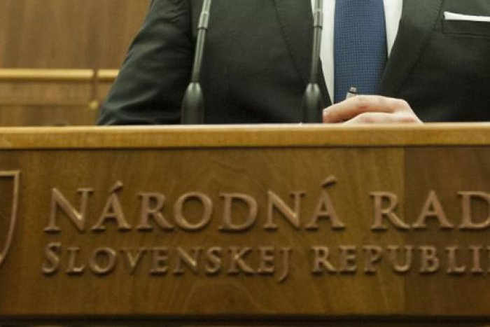 Ilustračný obrázok k článku Únos priamo v Národnej rade! Návrat do čias mečiarizmu ale netrval dlho