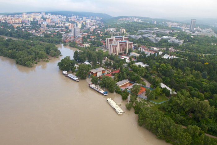 Ilustračný obrázok k článku Karlovu Ves chránia pred vyčíňaním počasia tri meteorologické stanice