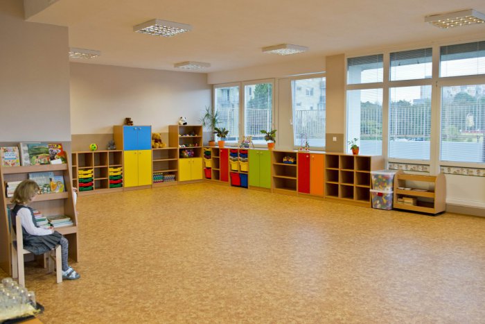 Ilustračný obrázok k článku Ak chcú mať rodičia deti v škôlkach aj cez prázdniny, prihláste ich čo najskôr: Máte čas do 20.júna