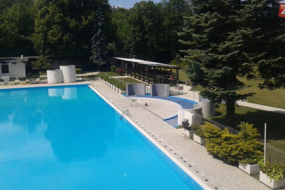 Ilustračný obrázok k článku Padlo rozhodnutie o kúpalisku v Považskej: Bude ešte otvorené?