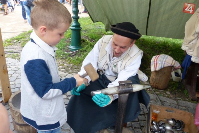 Ilustračný obrázok k článku Kežmarok počas víkendu omladne: Študenti z celého Slovenska prezentujú na hrade remeslá rôzneho druhu
