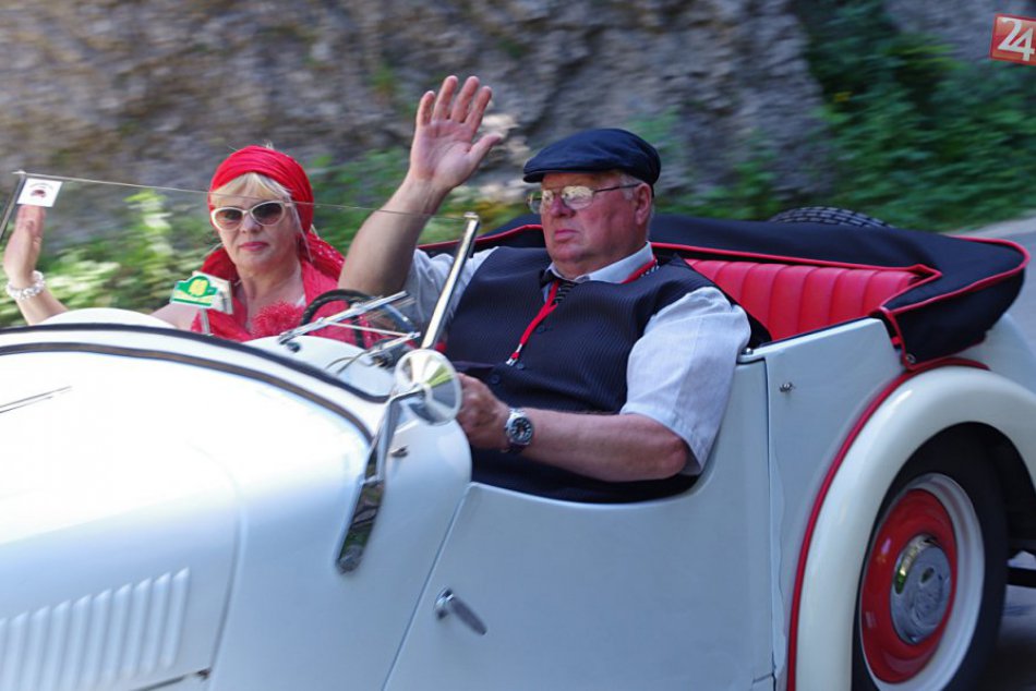 Ilustračný obrázok k článku Považskou a okolím sa preženú historické vozidlá: Kde a kedy ich môžete vidieť?