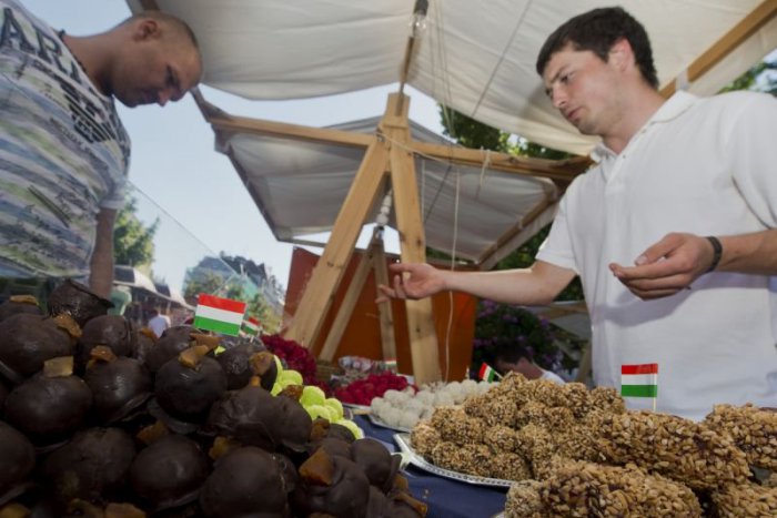 Ilustračný obrázok k článku Dobrý kurz eura: Dovolenka a nákupy v Poľsku a Maďarsku sa oplatia