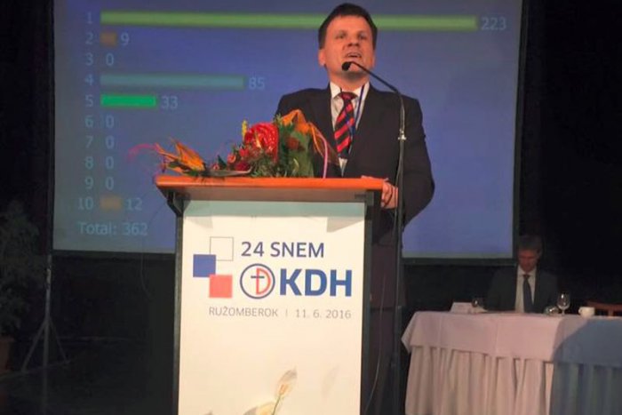 Ilustračný obrázok k článku Kresťanov povedie Hlina, liberálov Sulík, Maďarov Menyhárt