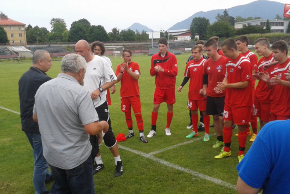 Ilustračný obrázok k článku Futbal v Považskej má takéto ambície: Fanúšikovia, tešme sa!