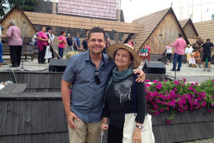 Ilustračný obrázok k článku Žena, ktorá život zasvätila folklóru. V centre mesta vzdajú hold zosnulej Zvolenčanke