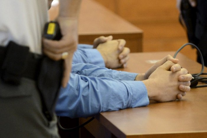 Ilustračný obrázok k článku Ivan z Prievidze, ktorý mal zneužívať svoju žiačku (13) s rozsudkom: Koľko dostal?