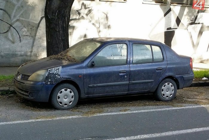 Ilustračný obrázok k článku Mestská polícia pomáha čistiť Bratislavu od vrakov