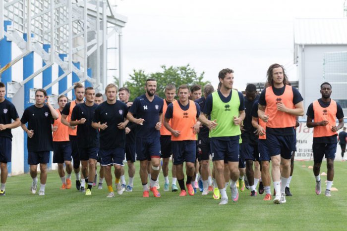 Ilustračný obrázok k článku Letná príprava FC ViOnu: Aké zápasy čakajú na našich futbalistov?