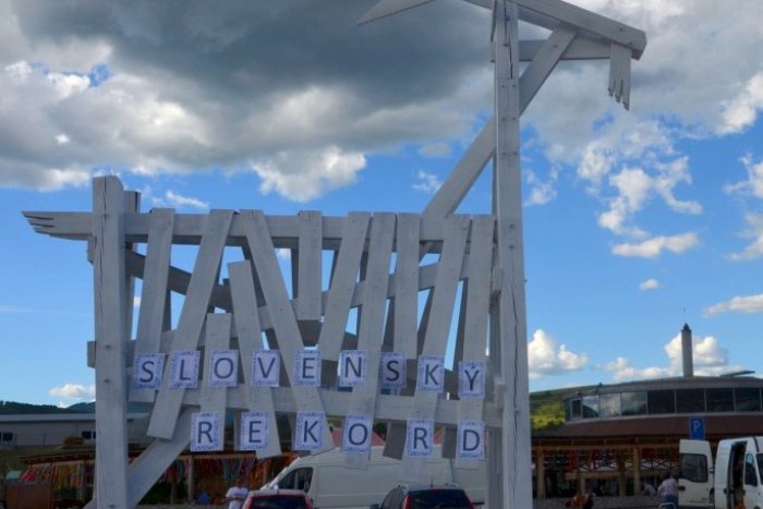 Ilustračný obrázok k článku V Ivachnovej vytvorili najdlhšiu syrovú niť na Slovensku: koľko mala metrov?