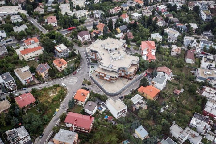 Ilustračný obrázok k článku Kaliňákov škandál si všíma aj zahraničná tlač. Spochybňuje stabilitu vlády