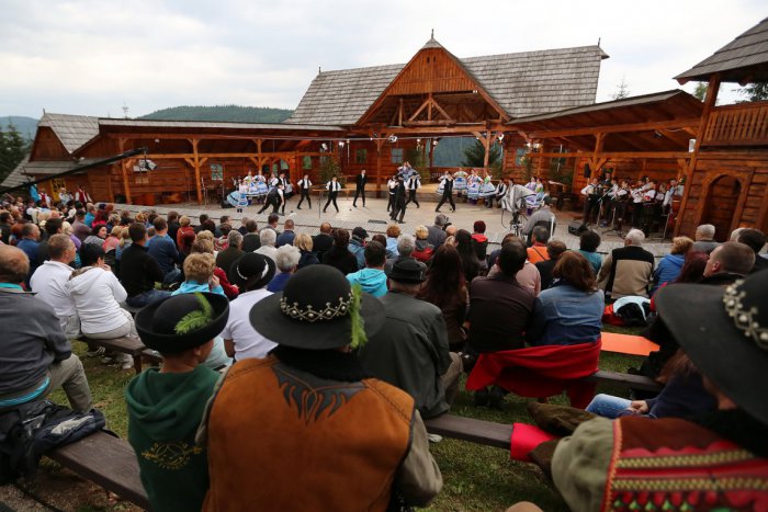 Ilustračný obrázok k článku V Heľpe zažijeme poriadnu dávku folklóru. Odznie aj viachlasný horehronský spev