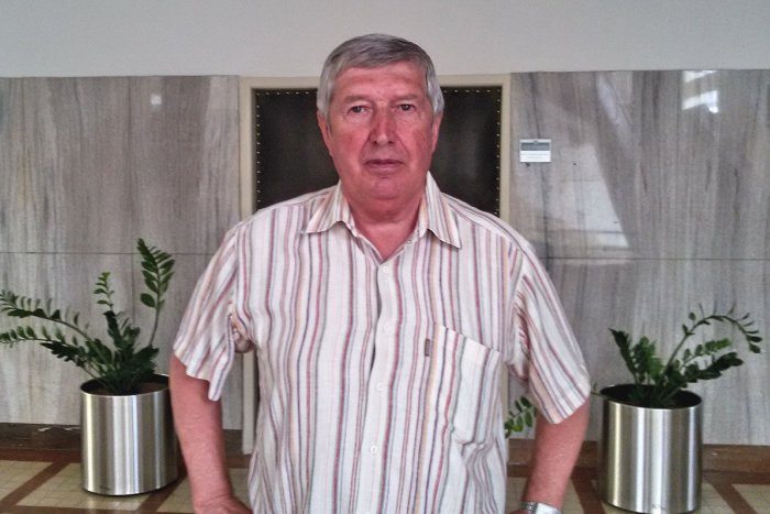 Ilustračný obrázok k článku Slovenská futbalová ikona Anton Dragúň: Nové Zámky sú športovo-zánikové mesto