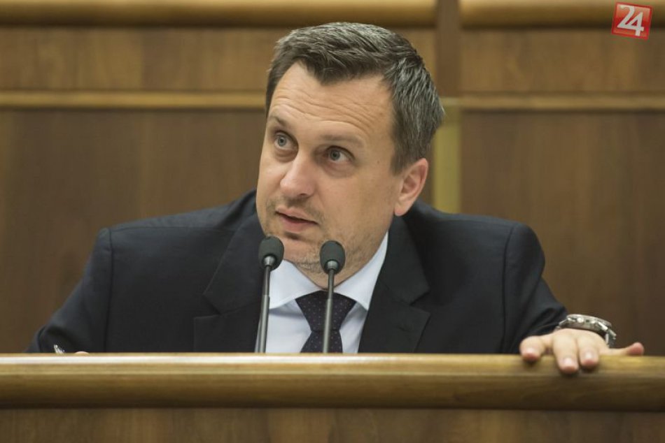 Ilustračný obrázok k článku Andrej Danko nebude čeliť odvolávaniu: Plénum neschválilo program