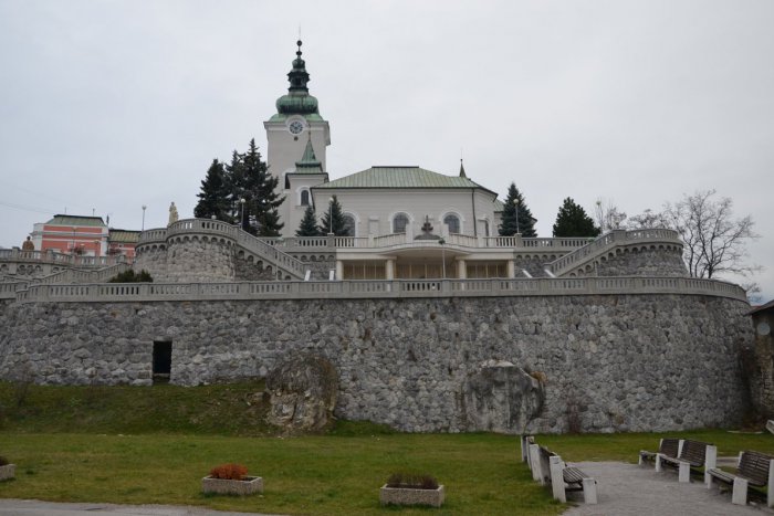 Ilustračný obrázok k článku Pri Ružomberku bude Kongres slovenskej inteligencie: snažia sa založiť santórium pre slovenské osobnosti