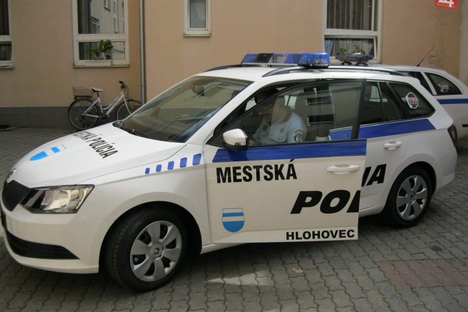 Ilustračný obrázok k článku Policajti sa obracajú na obyvateľov nášho mesta: Dôležité apely k Hlohovčanom!