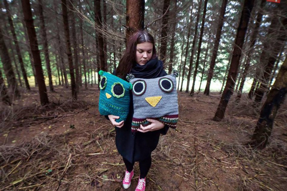 Ilustračný obrázok k článku FOTO: Vdychuje život vlne a bavlnke. Šikovná Breznianka v ROZHOVORE