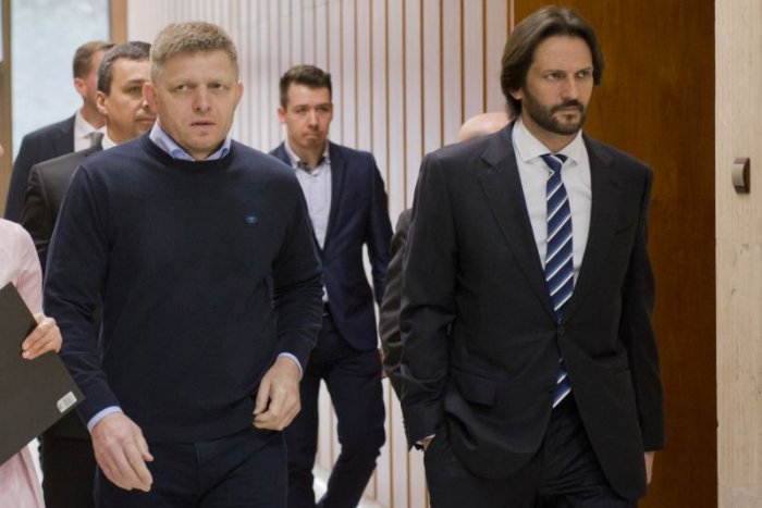 Ilustračný obrázok k článku Robert Fico verí Kaliňákovi. Opozícia vraj taktizuje a má bohapusté výmysly