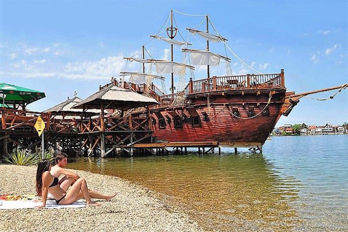 Ilustračný obrázok k článku Vybrali sme pre vás TOP päť skvelých reštaurácií pri vode