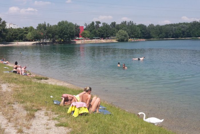 Ilustračný obrázok k článku Dokedy bude nad Draždiakom vysoké napätie?